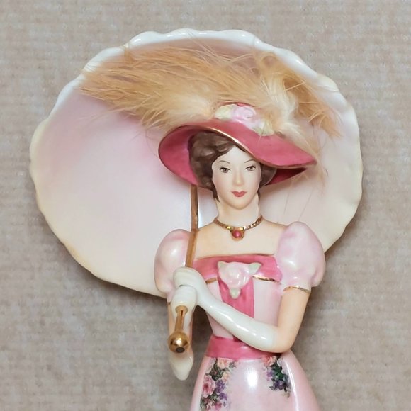 Bradford Editions Lena Liu "Stroll In The Park" Vintage Collectible Statue Bell - Picture 2 of 13